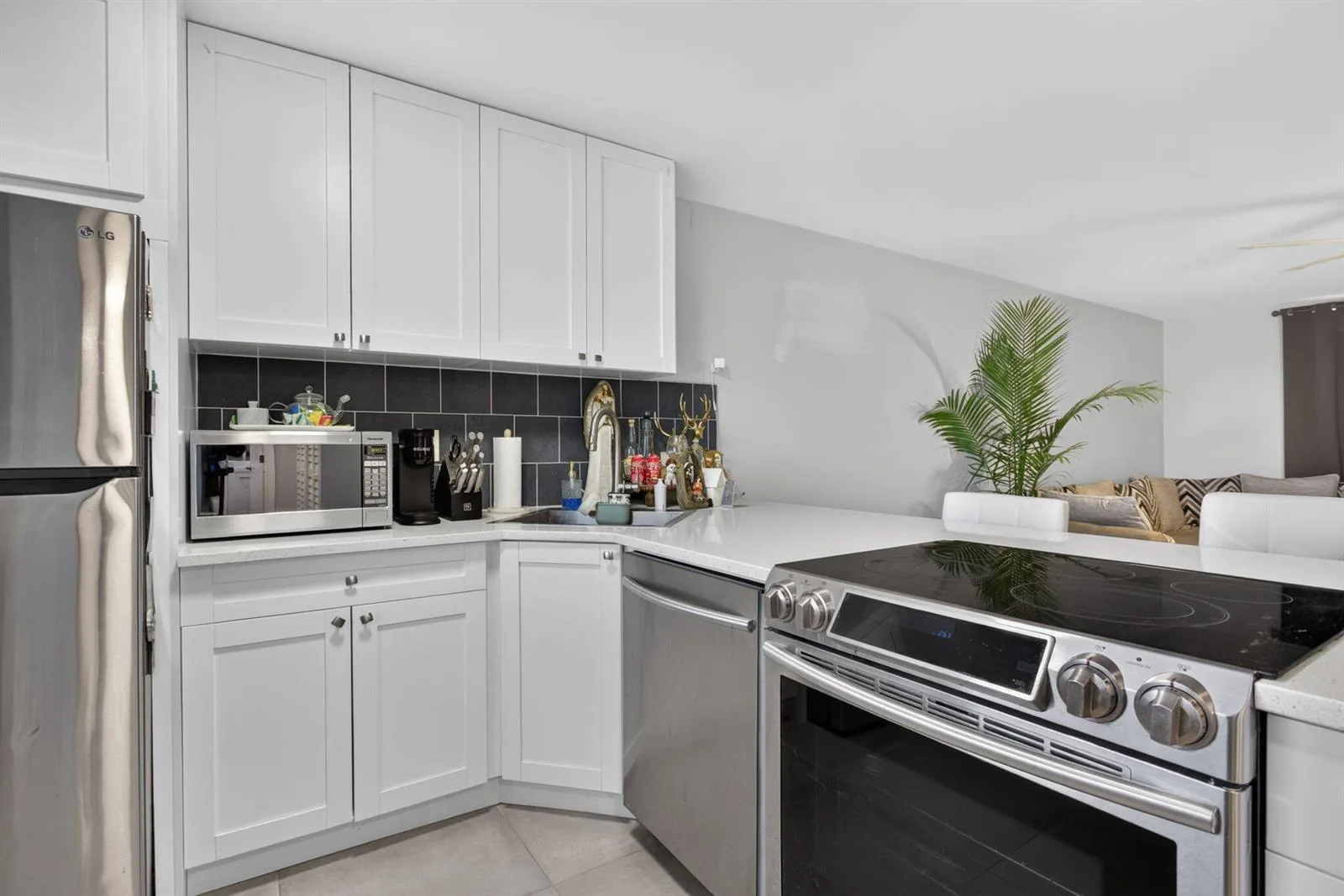 3301 NW 47th Terrace # 308, Lauderdale Lakes, FL 33319 photo 4