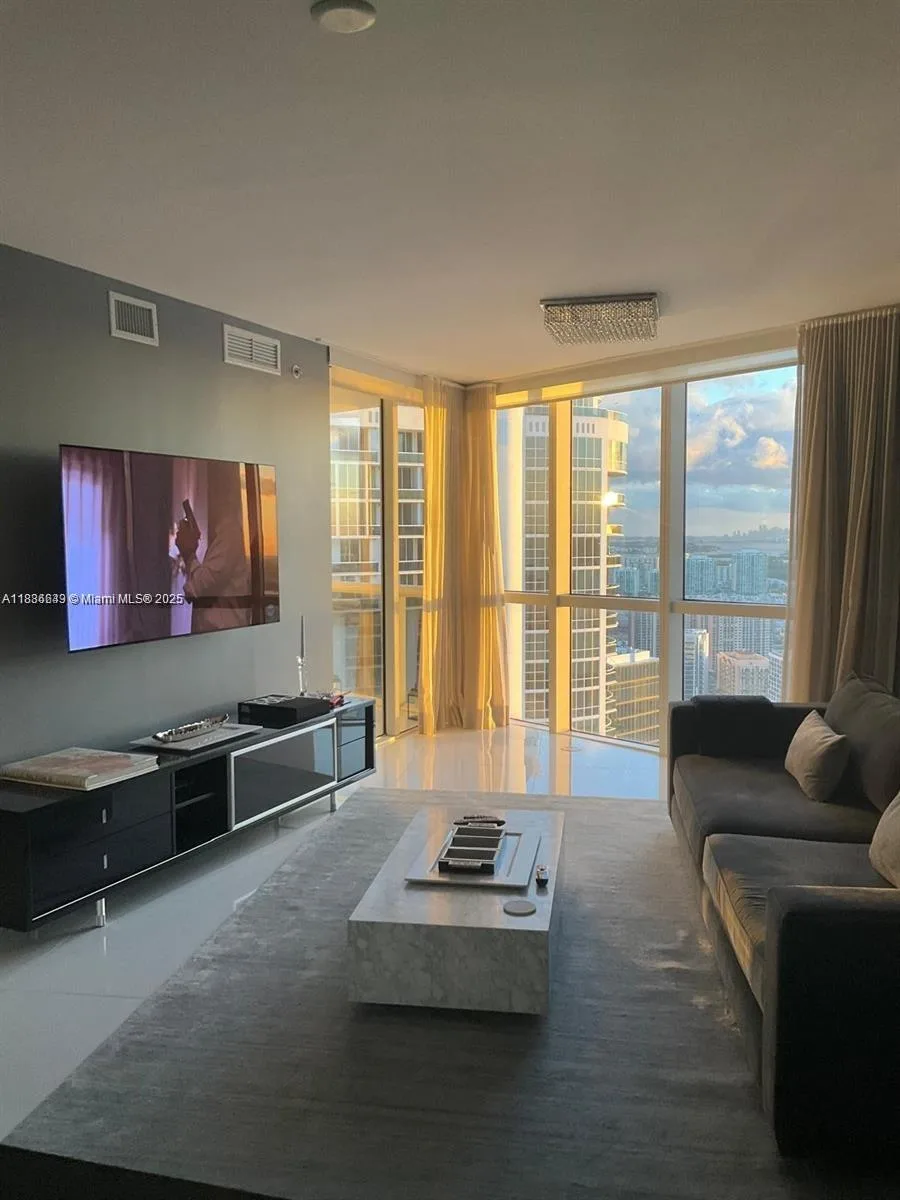 18201 Collins Ave # 5303, Sunny Isles Beach, FL 33160 photo 3