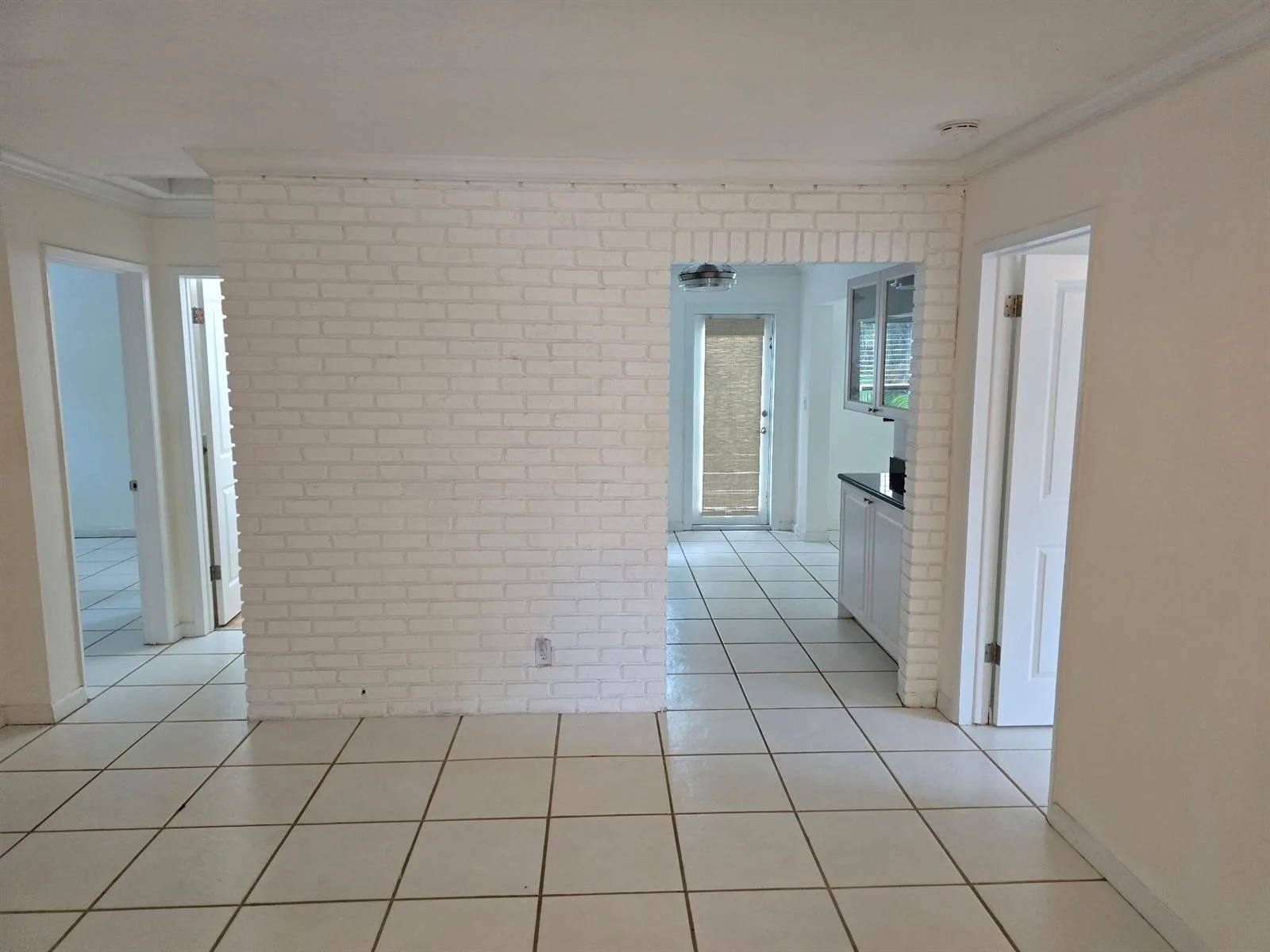 5631 NE 5th Terrace, Oakland Park, FL 33334 photo 4