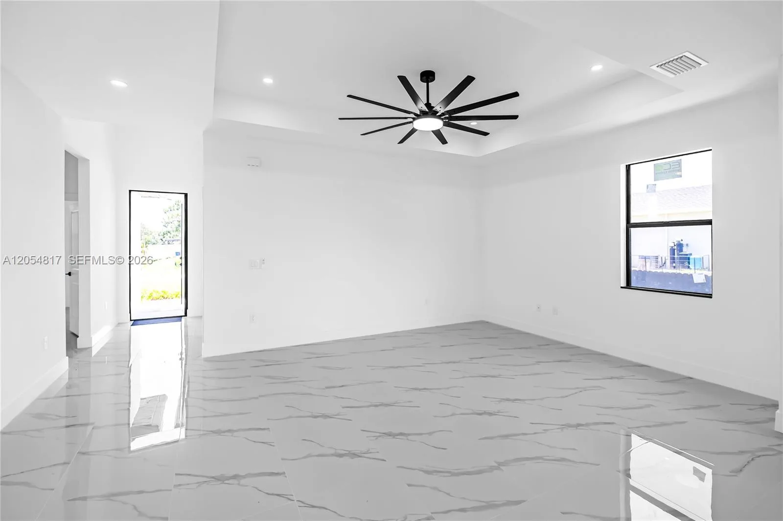 433 Rayford, Lehigh Acres, FL 33974 photo 6