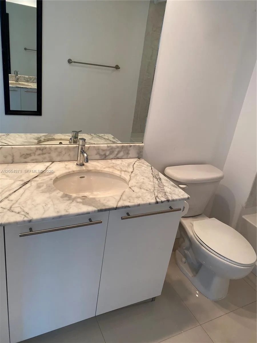 950 Brickell Bay Dr # 3208, Miami, FL 33131 photo 11