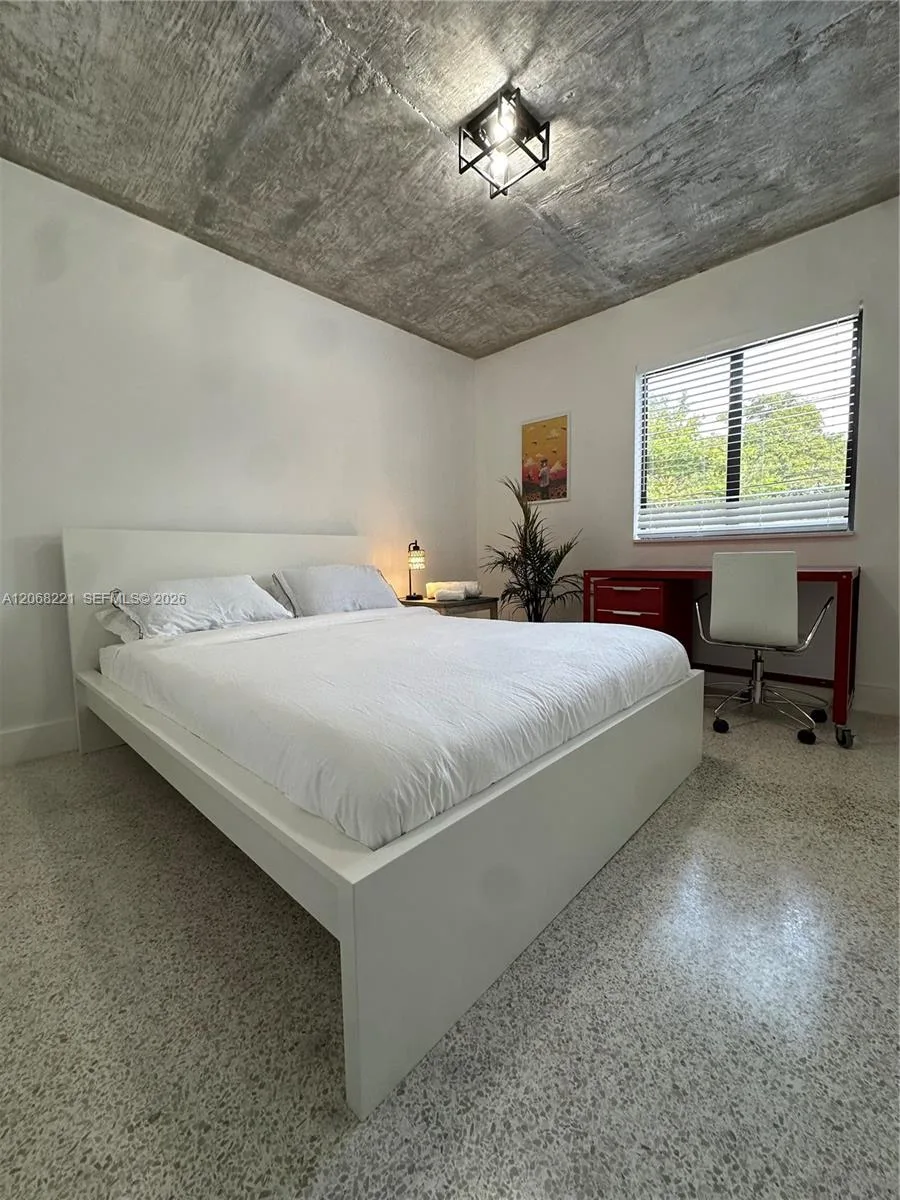 190 NW 69th St # 6, Miami, FL 33150 photo 5
