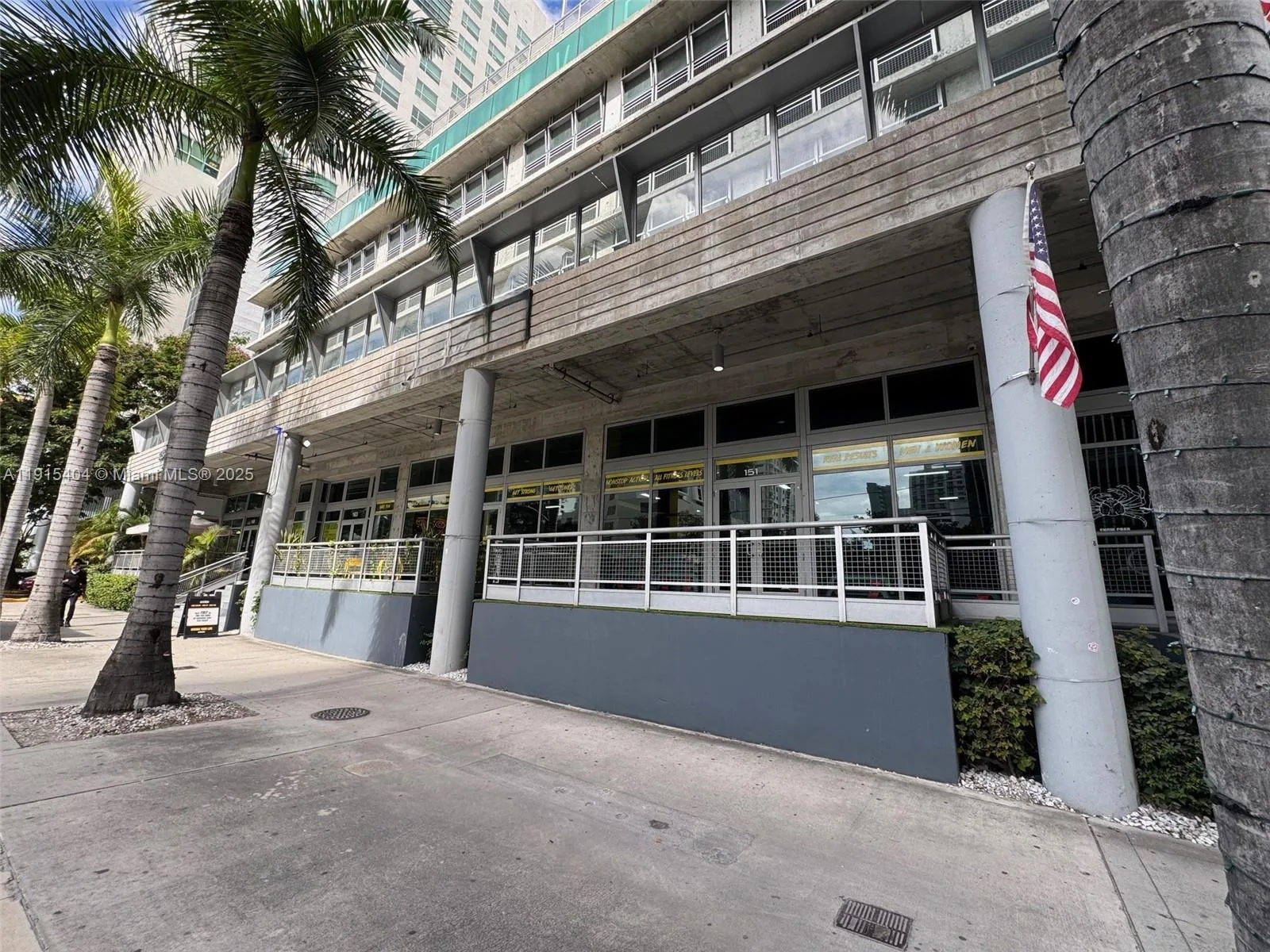 169 SW 7th St # CU-C & CU-D, Miami, FL 33130