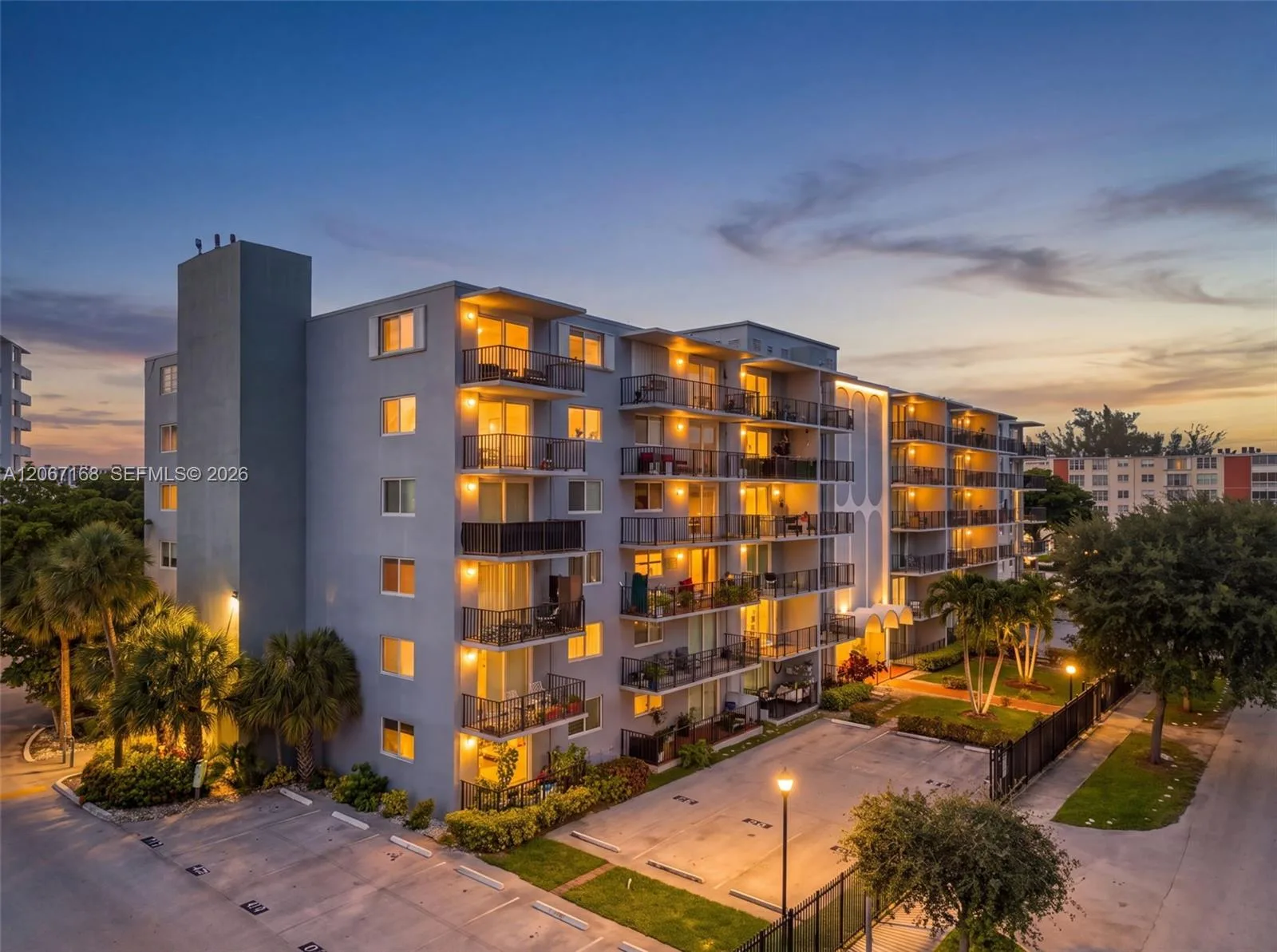 12500 NE 15th Ave # 306, North Miami, FL 33161 photo 2