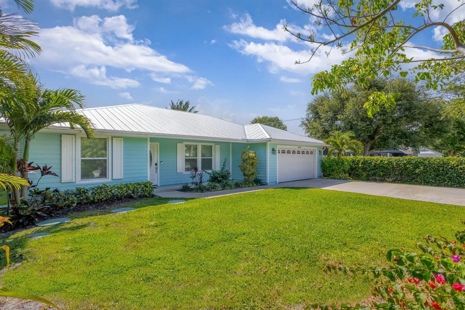 10600 SE Gomez Avenue, Hobe Sound, FL 33455 photo 3
