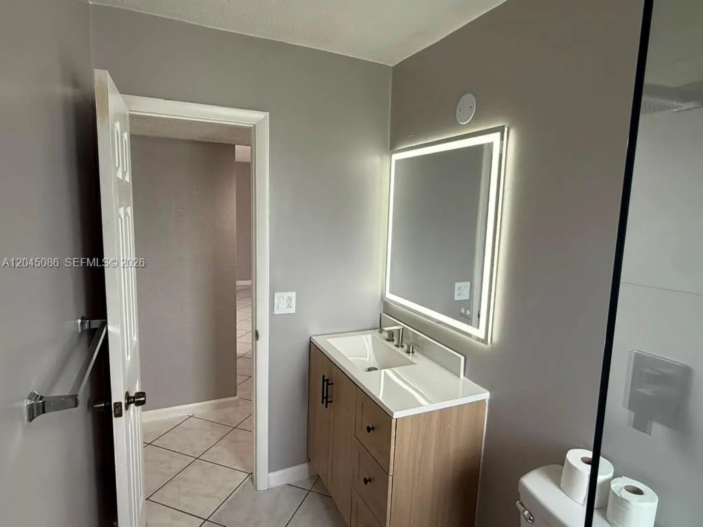 5870 NW 16th Pl # 4, Sunrise, FL 33313 photo 4