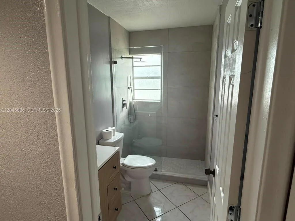 5870 NW 16th Pl # 4, Sunrise, FL 33313 photo 5