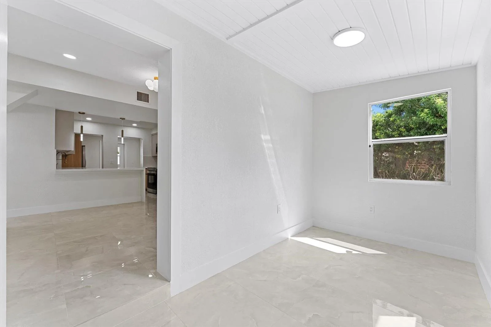 431 Ficus Tree Drive, Lantana, FL 33462 photo 4