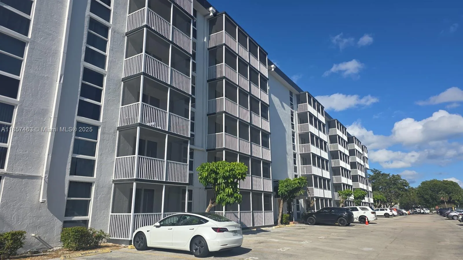 16851 NE 23rd Ave # A212, North Miami Beach, FL 33160