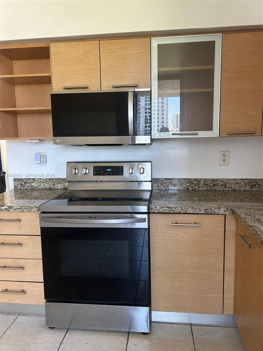 3300 NE 191st St # 707, Aventura, FL 33180 photo 4