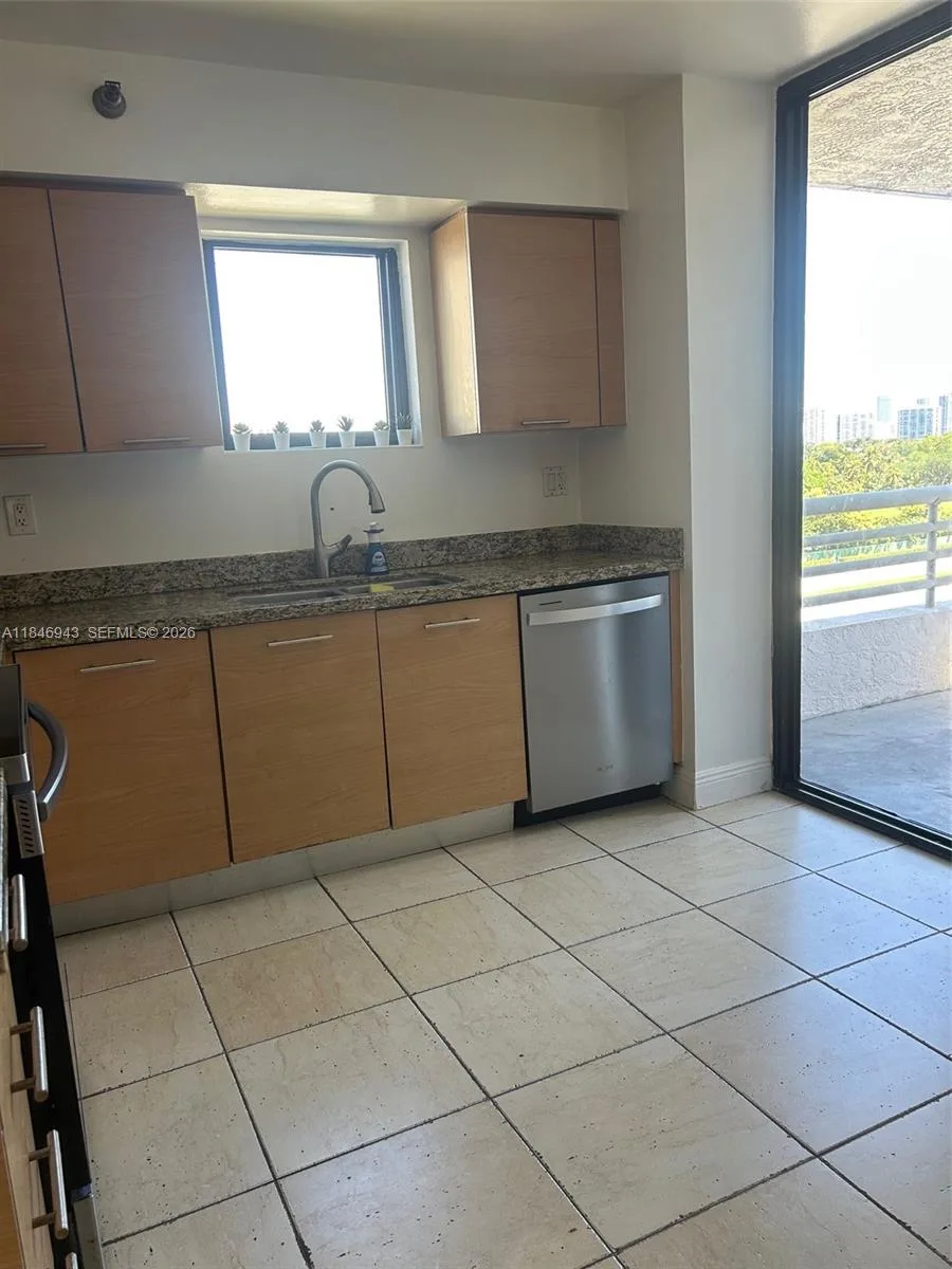 3300 NE 191st St # 707, Aventura, FL 33180 photo 6