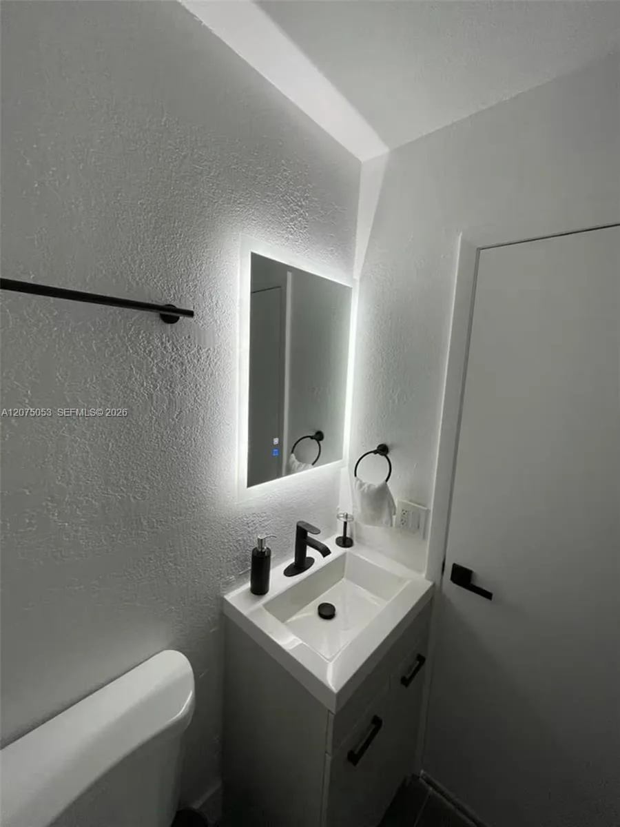 2216 Fillmore St # 4, Hollywood, FL 33020 photo 4
