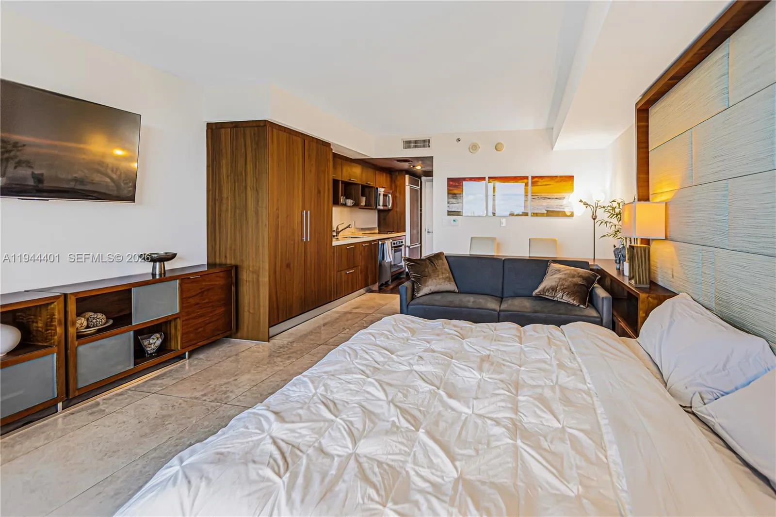 50 Biscayne Blvd # 907, Miami, FL 33132 photo 4
