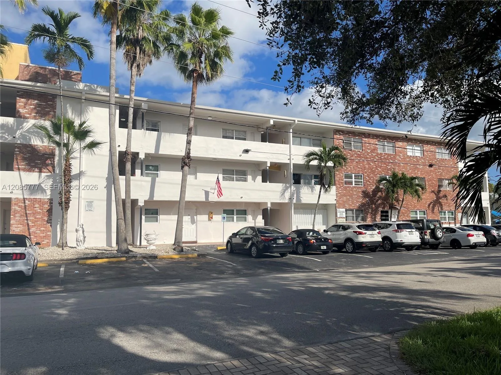 17001 NE 9th Ave # 9C, Miami, FL 33162