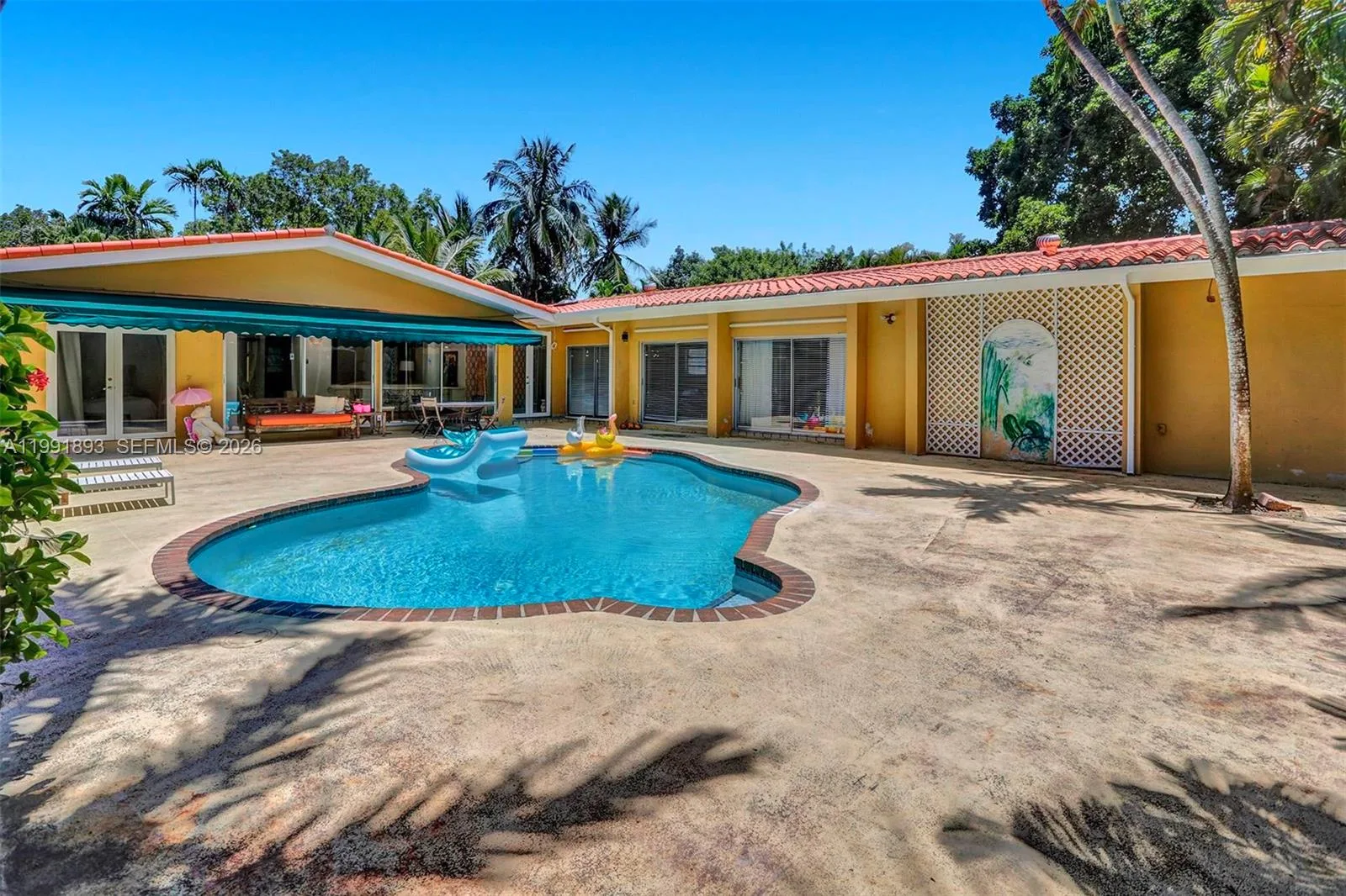 3920 Monserrate St, Coral Gables, FL 33134 photo 4