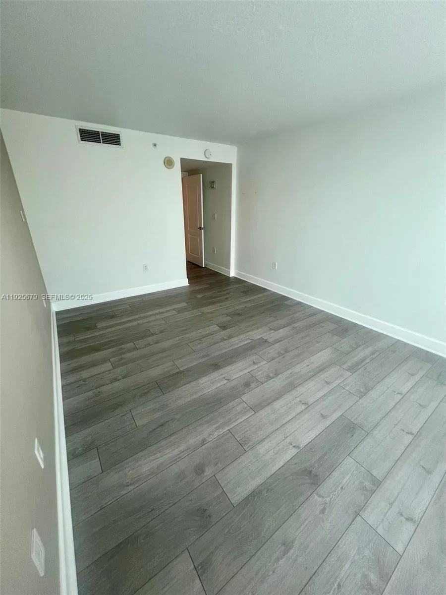 2101 Brickell Ave # 2306, Miami, FL 33129 photo 11