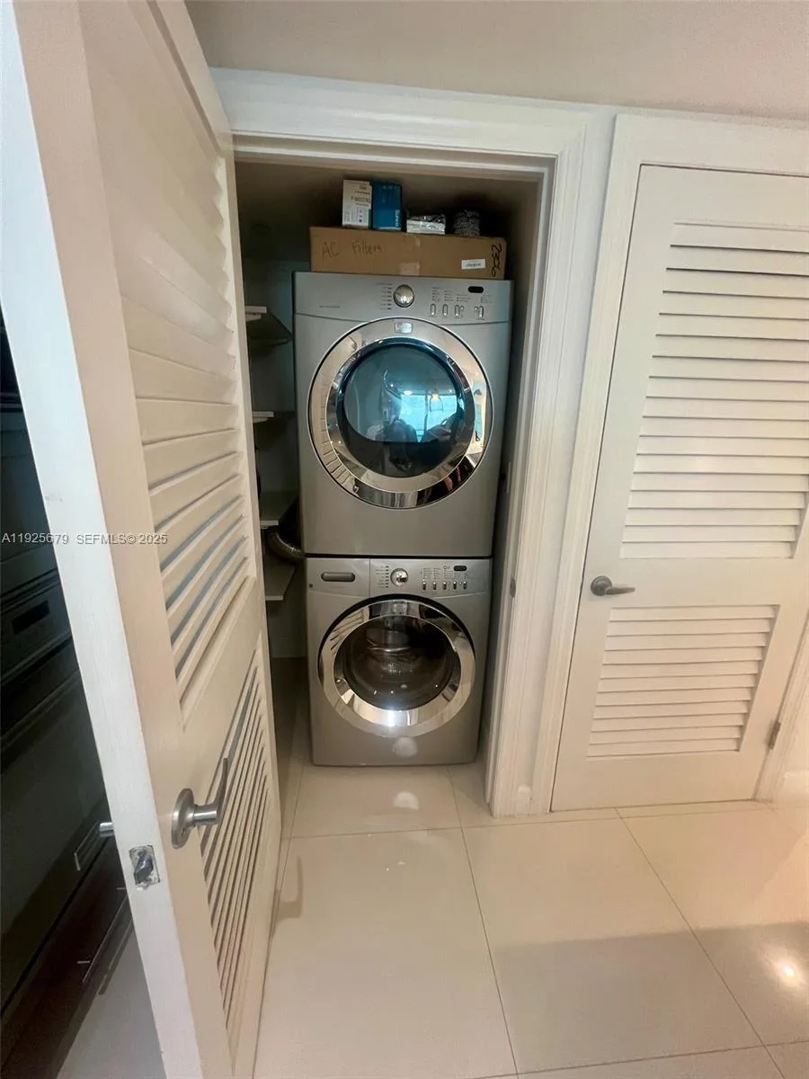 2101 Brickell Ave # 2306, Miami, FL 33129 photo 12