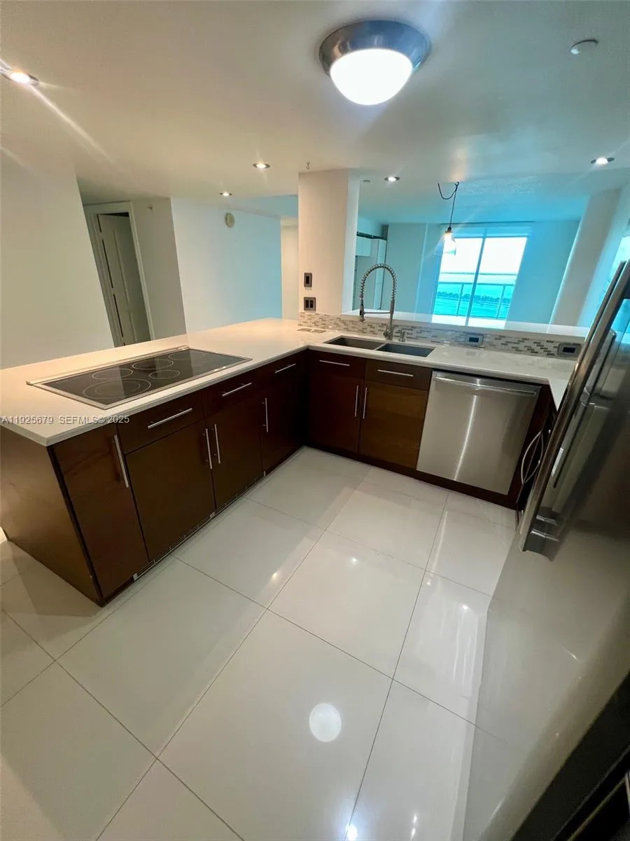 2101 Brickell Ave # 2306, Miami, FL 33129 photo 3