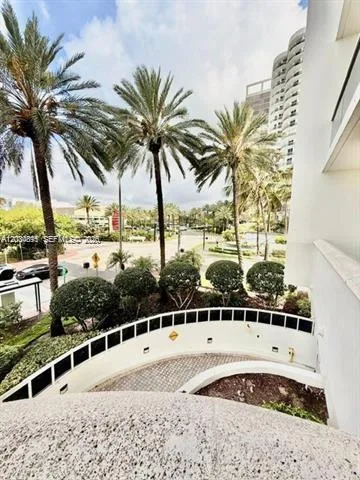 9595 Collins Ave # N2-G, Surfside, FL 33154