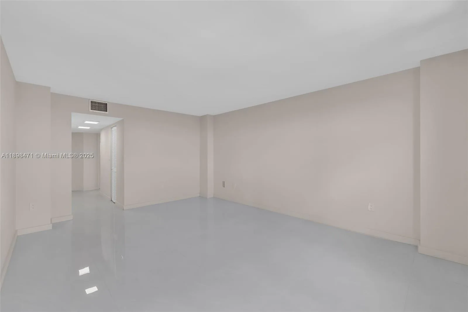 2333 Brickell Ave # 1701, Miami, FL 33129 photo 12