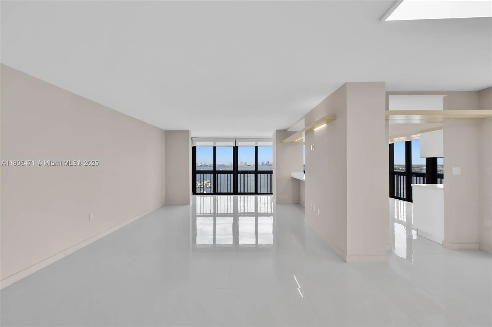 2333 Brickell Ave # 1701, Miami, FL 33129 photo 4