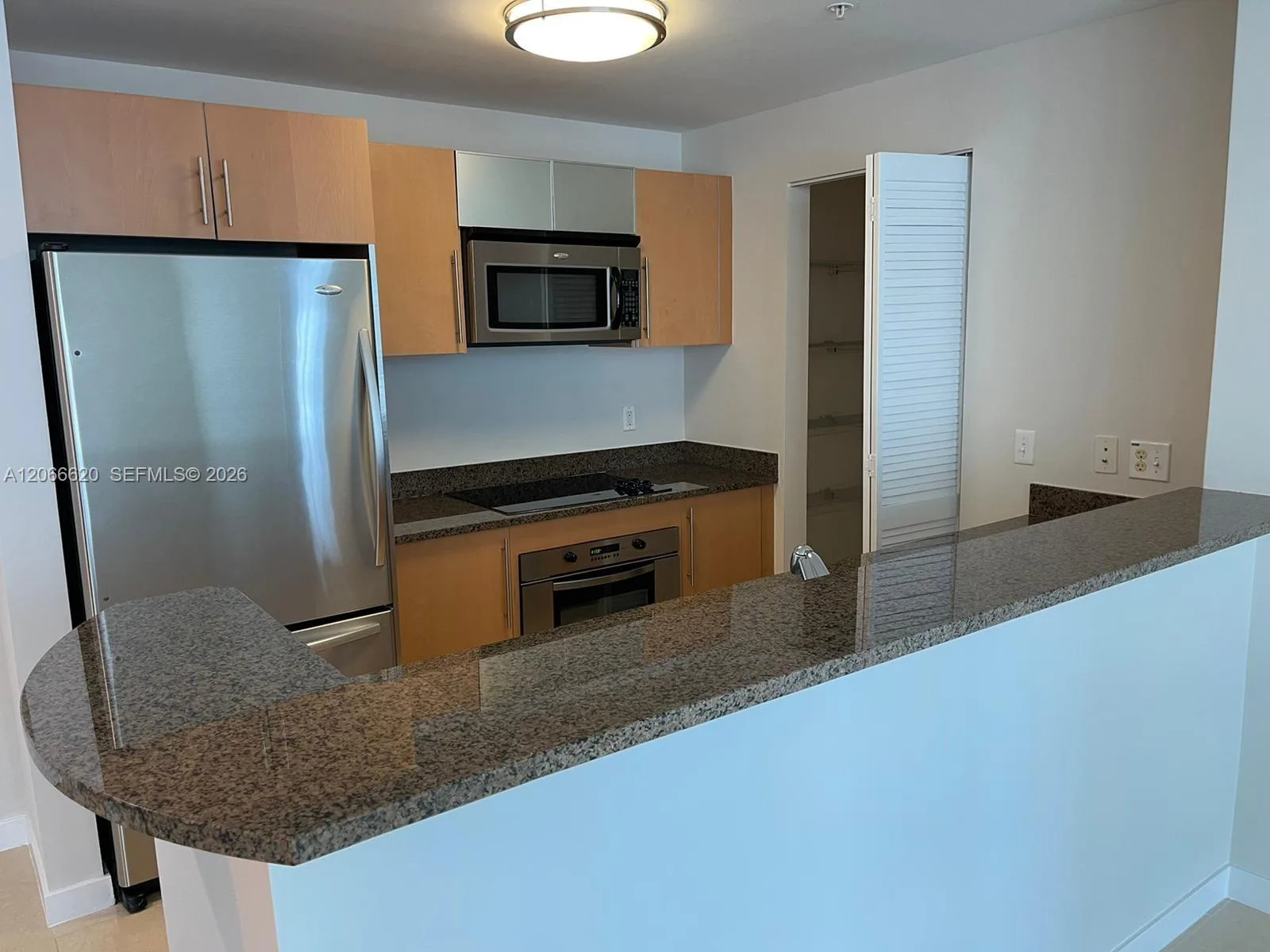 300 S Biscayne Blvd # T-2804, Miami, FL 33131 photo 3