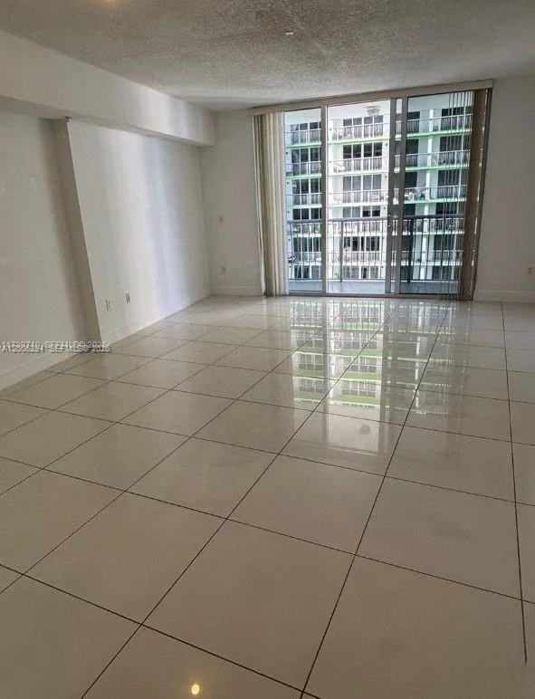 1750 N Bayshore Dr # 2807, Miami, FL 33132 photo 6