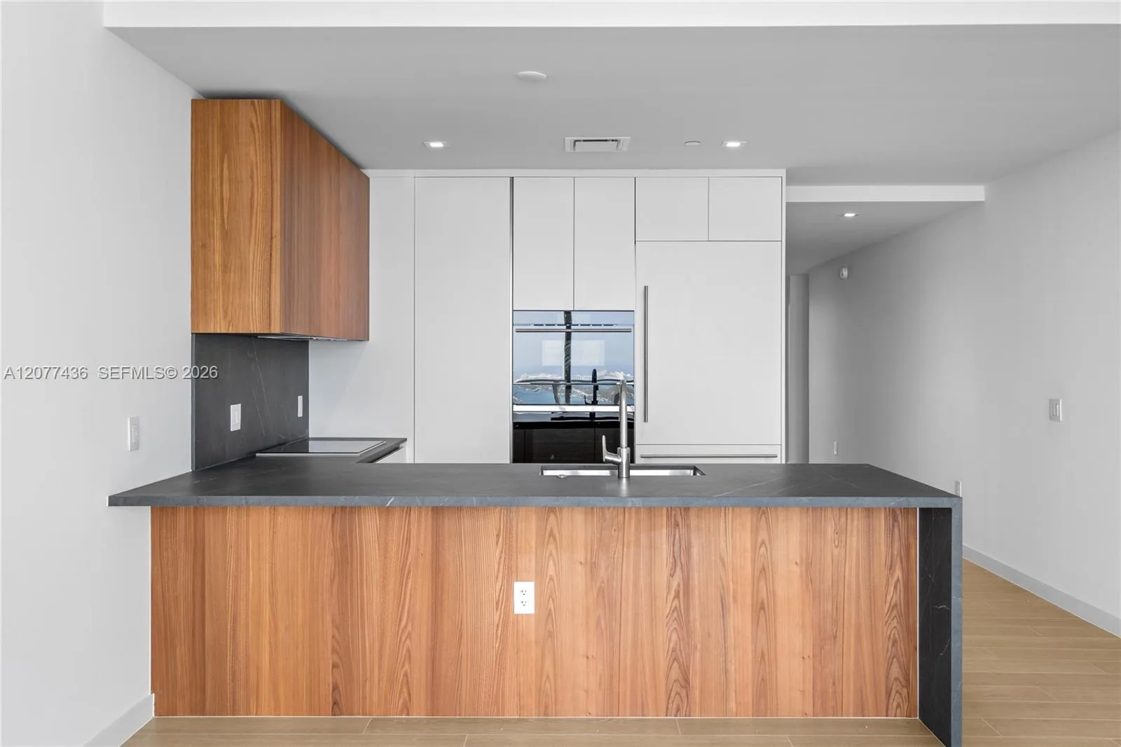 1400 Biscayne Blvd # 4203, Miami, FL 33132 photo 10