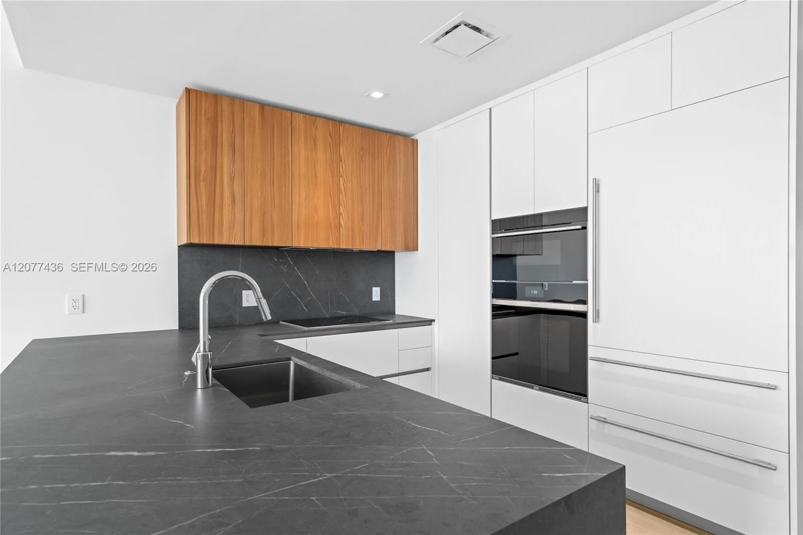 1400 Biscayne Blvd # 4203, Miami, FL 33132 photo 11