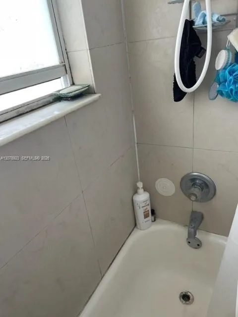 500 14th St # 106, Miami Beach, FL 33139 photo 8