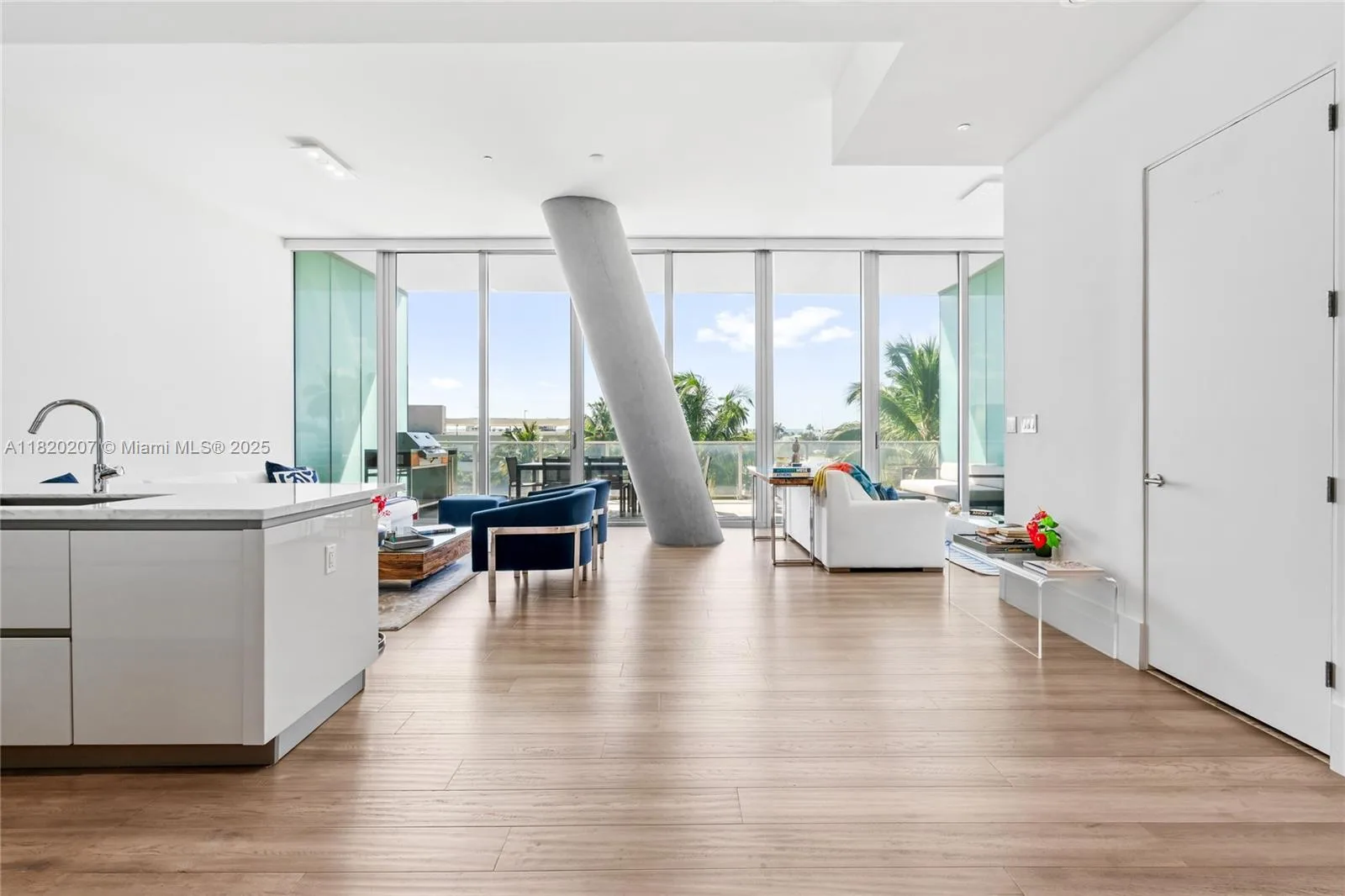 2675 S Bayshore Dr # 403S, Miami, FL 33133 photo 2