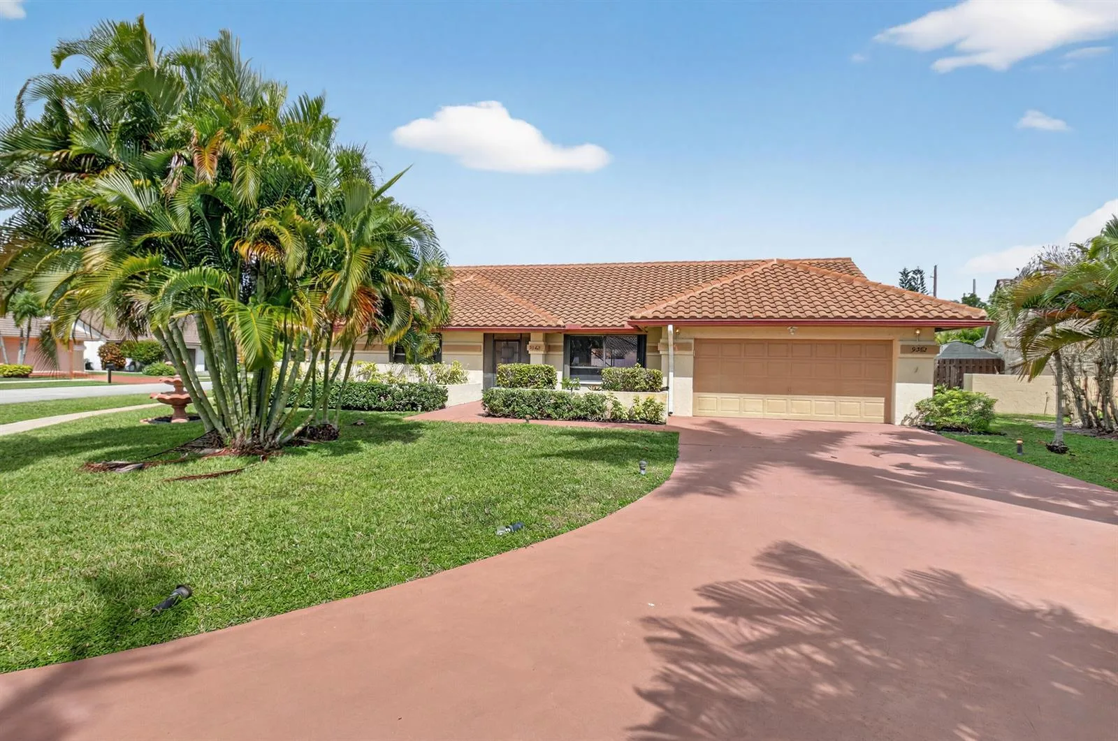 9362 Laurel Green Drive, Boynton Beach, FL 33437