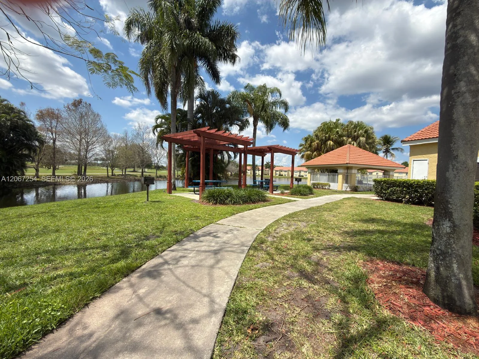 12760 Vista Isles Dr # 723, Sunrise, FL 33325 photo 4