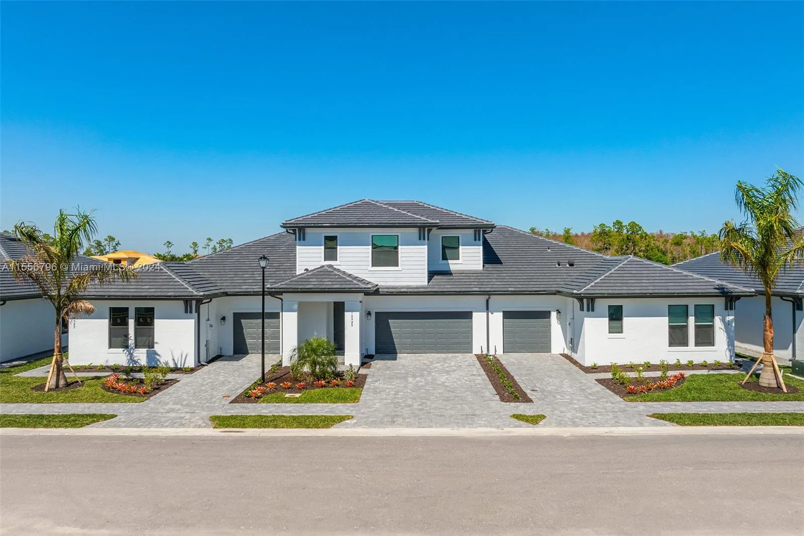 10934 Preachers Cove Lane, Fort Myers, FL 33913 photo 2