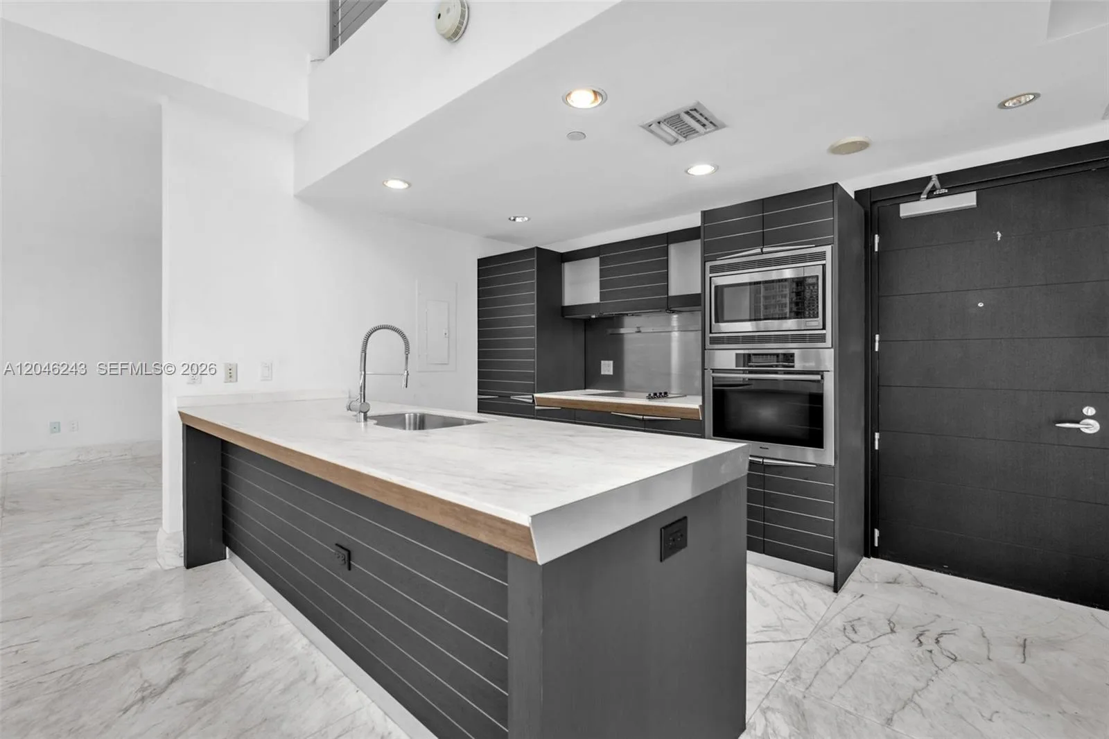 200 Biscayne Boulevard Way # 509, Miami, FL 33131 photo 5