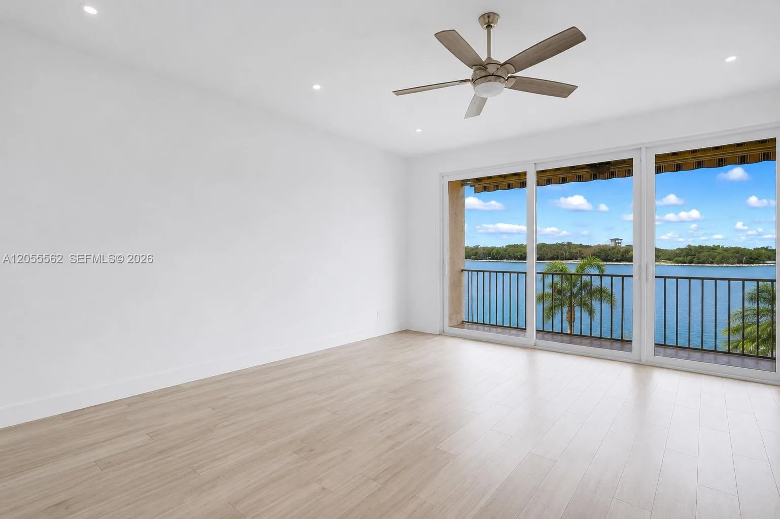 4234 N Ocean Dr, Hollywood, FL 33019 photo 10