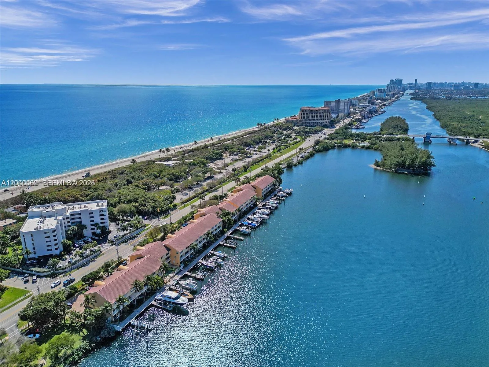 4234 N Ocean Dr, Hollywood, FL 33019 photo 5