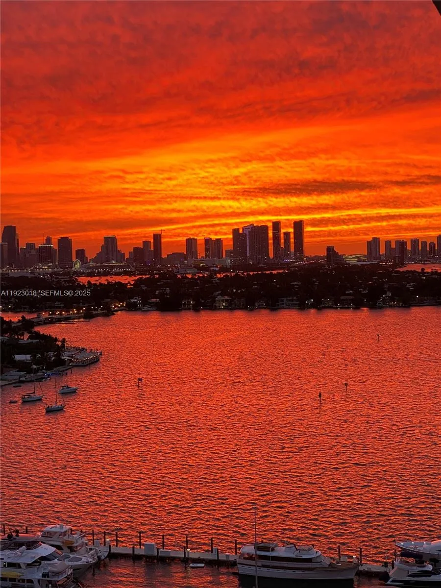 1900 Sunset Harbour Dr # 2115, Miami Beach, FL 33139