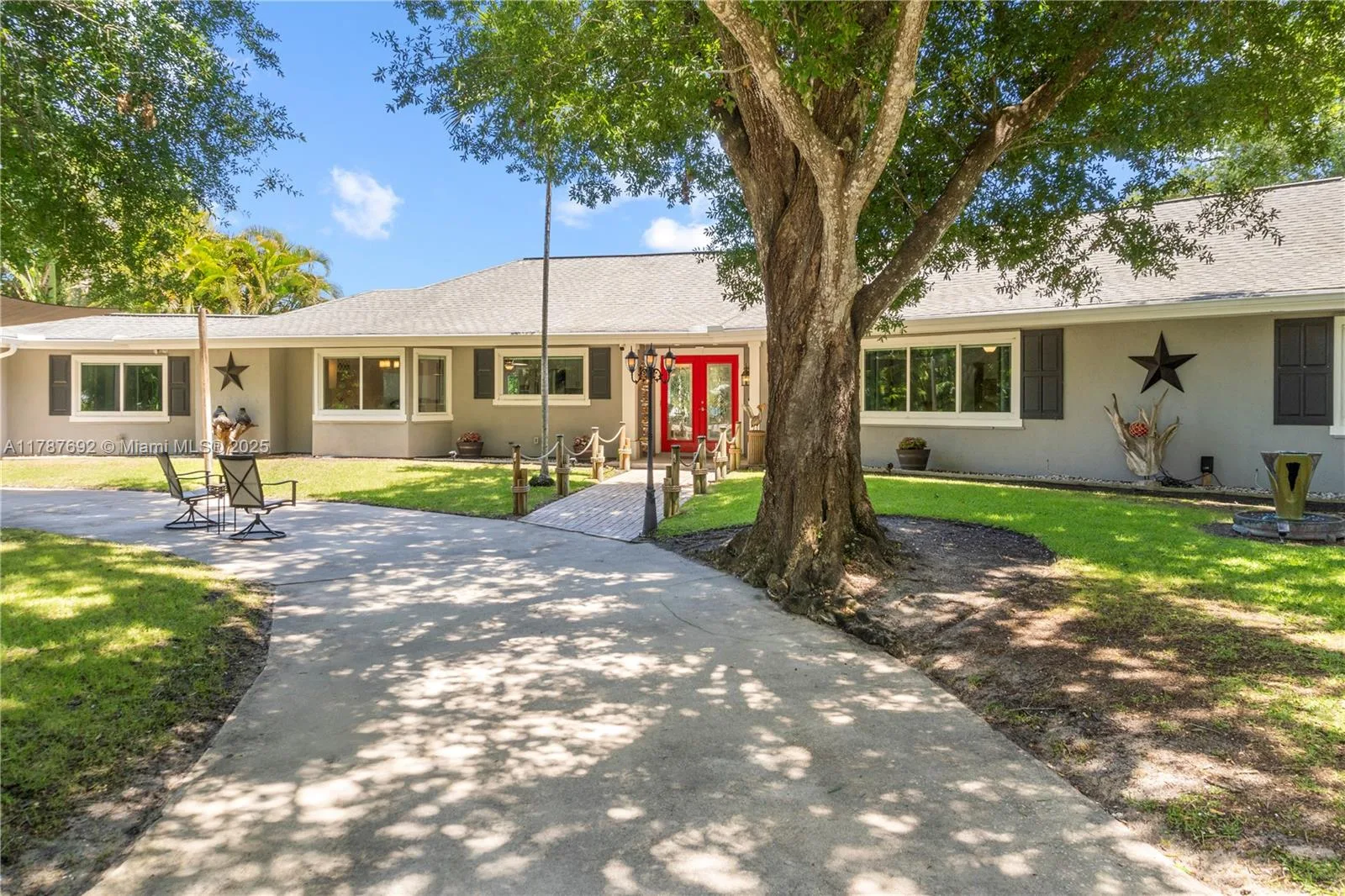 886 44th Ct, Vero Beach, FL 32966