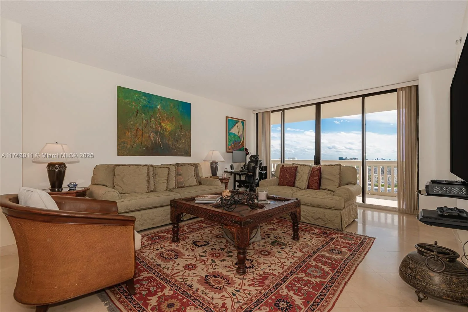 2000 Island Blvd # 1708, Aventura, FL 33160 photo 2