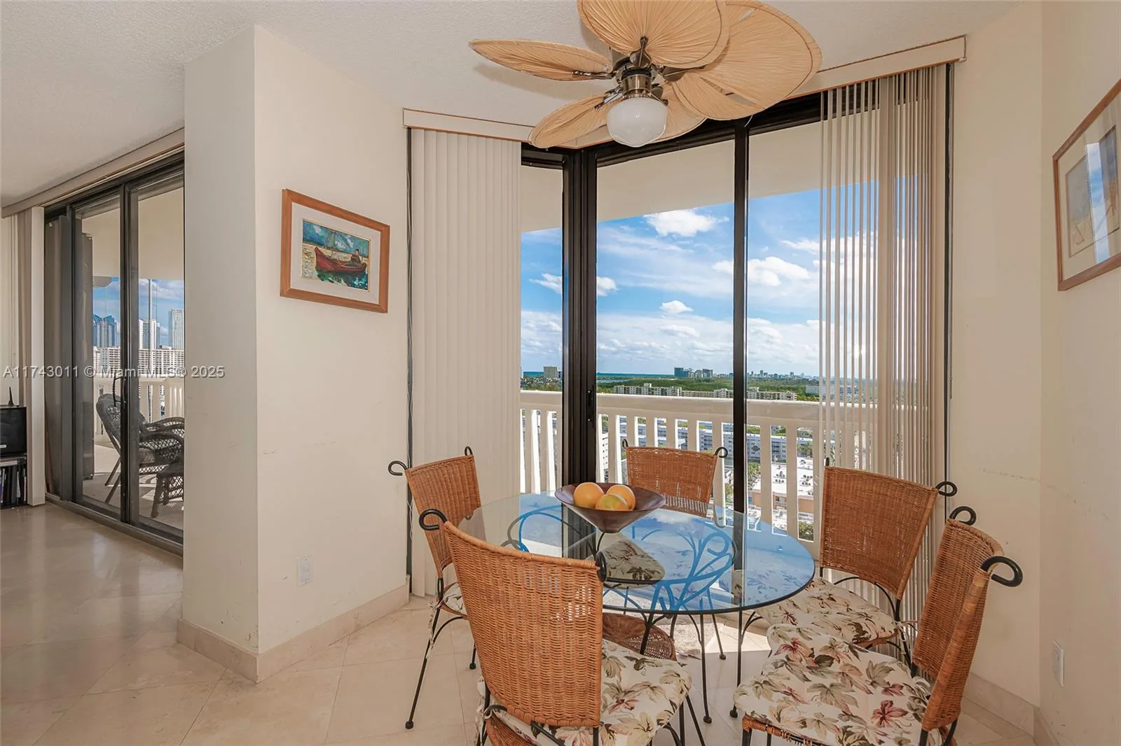 2000 Island Blvd # 1708, Aventura, FL 33160 photo 8
