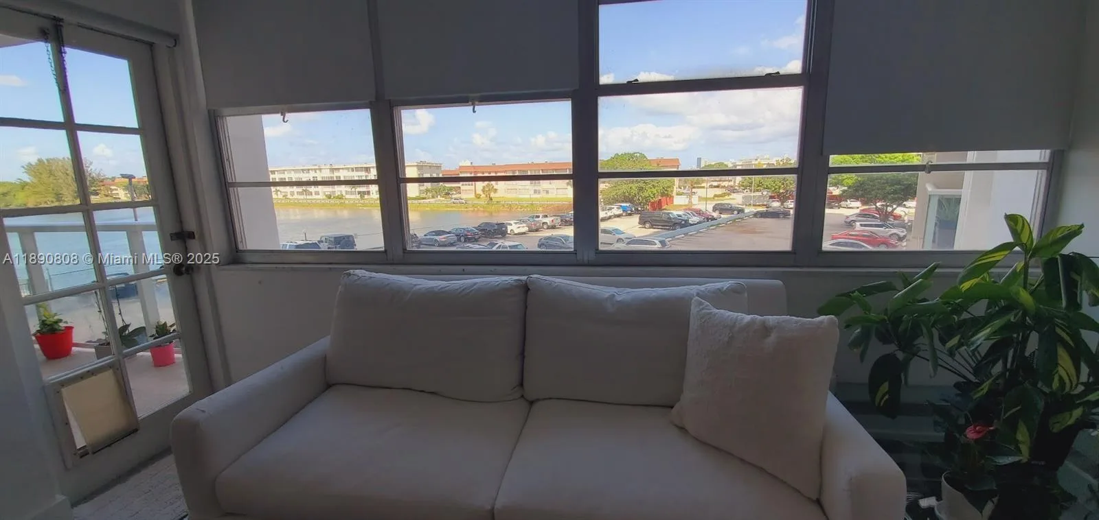 1351 NE Miami Gardens Dr # 202E, Miami, FL 33179 photo 4