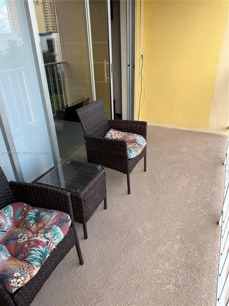 200 178th Dr # 605, Sunny Isles Beach, FL 33160 photo 5