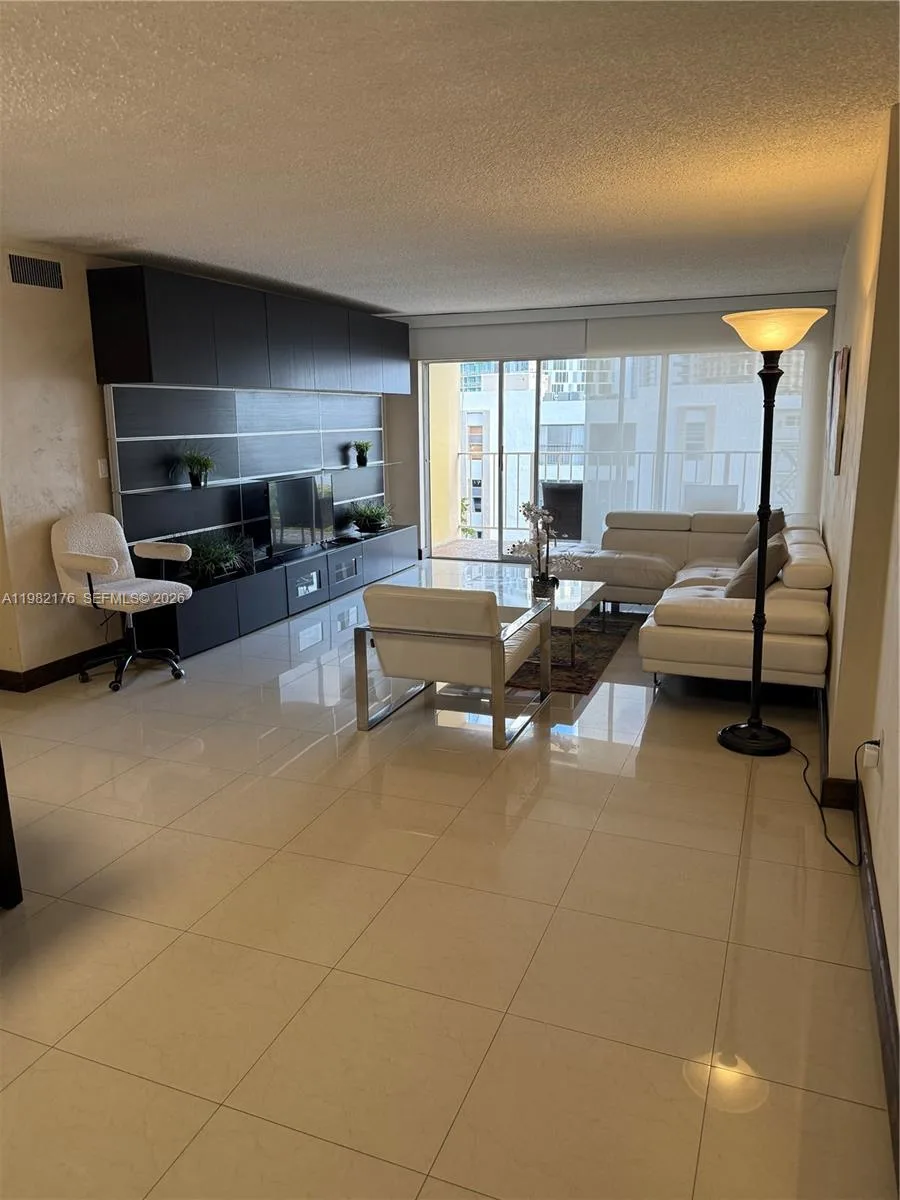 200 178th Dr # 605, Sunny Isles Beach, FL 33160 photo 9