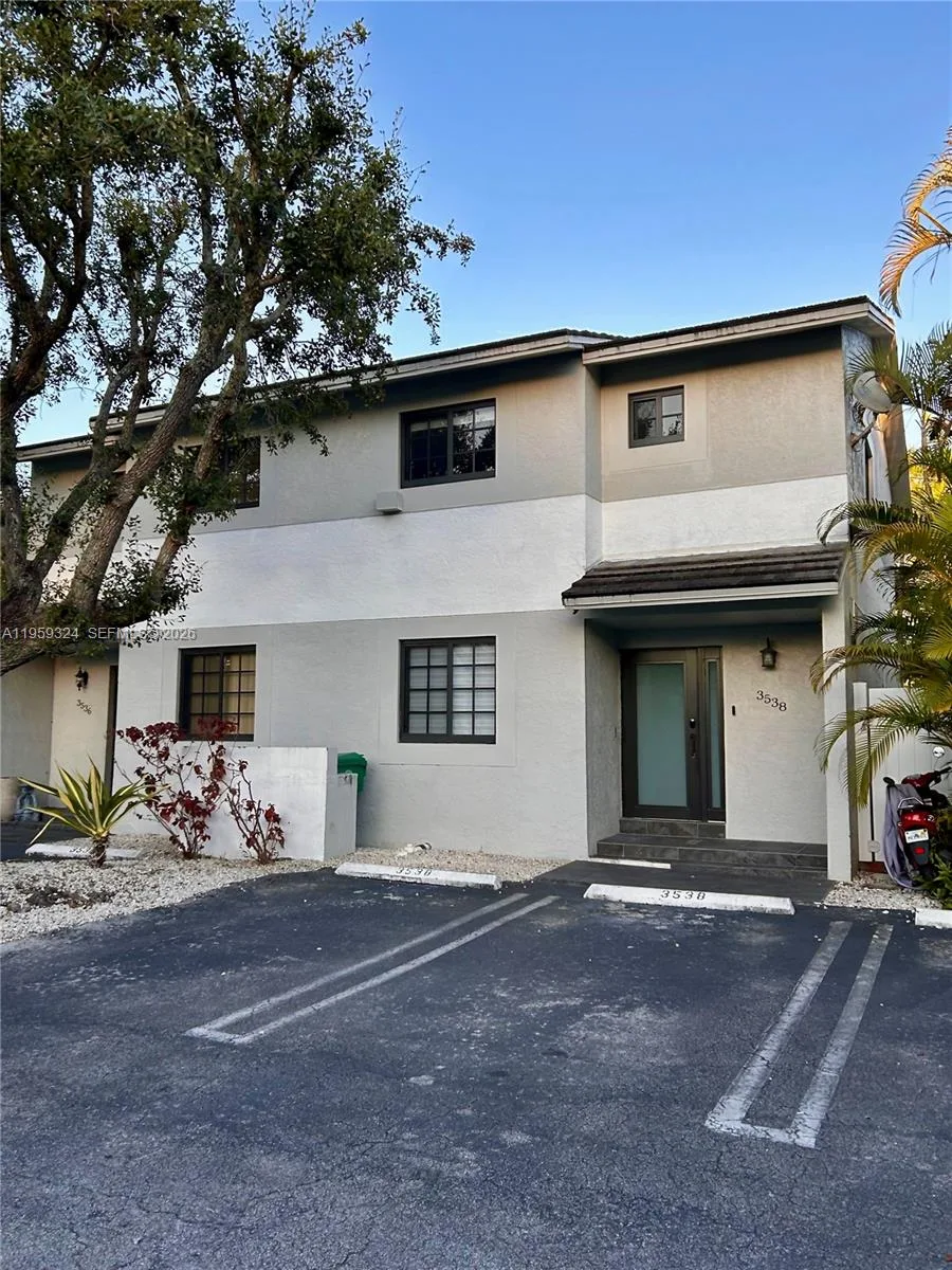 3538 SW 17th St # 1B, Miami, FL 33145