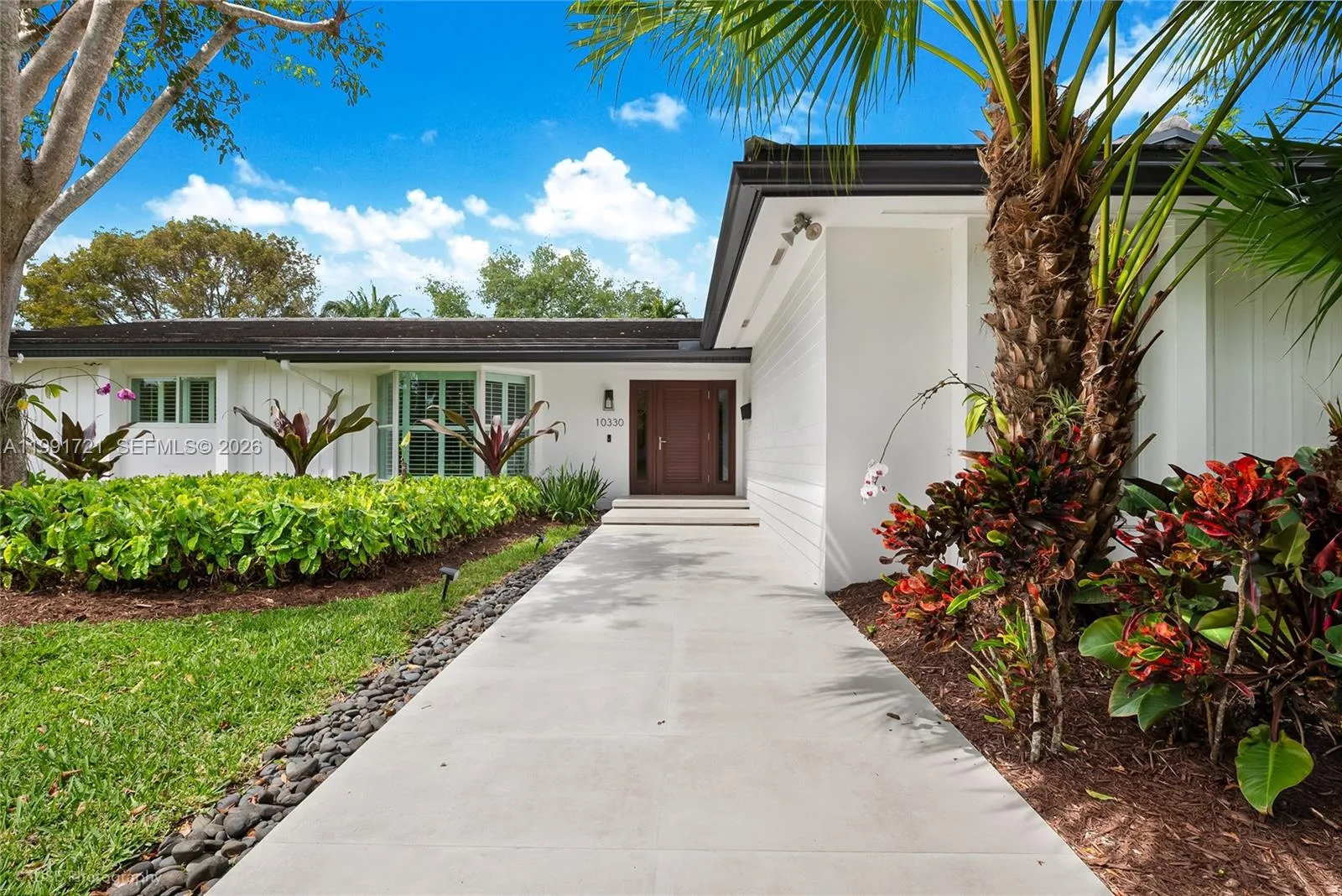10330 SW 71st Ave, Pinecrest, FL 33156 photo 2