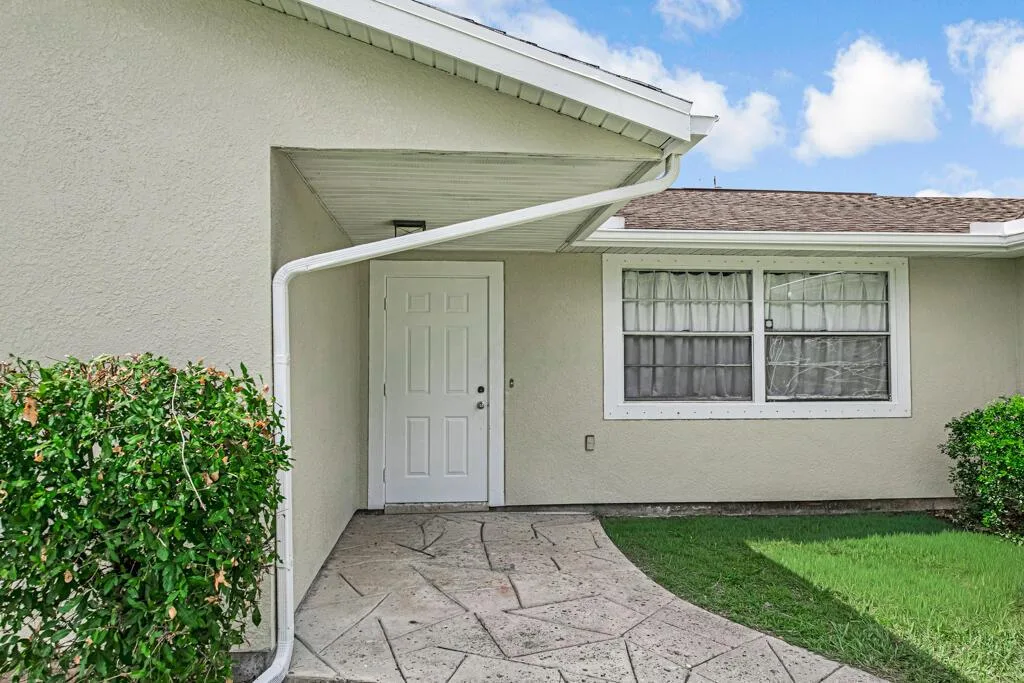 366 SE Lancaster Avenue, Port St. Lucie, FL 34984 photo 4
