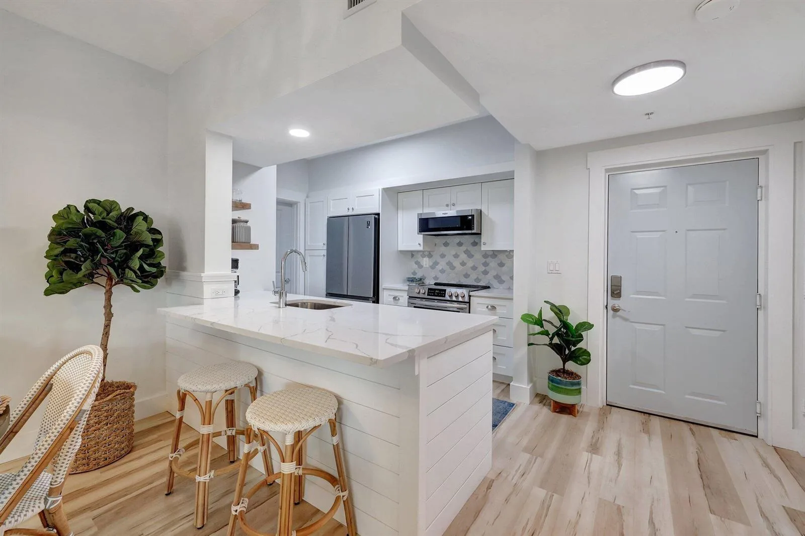 875 NW Flagler Avenue # 404, Stuart, FL 34994 photo 8