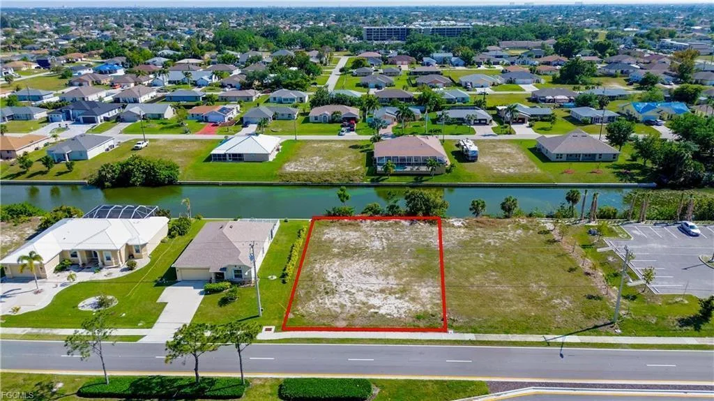 136 NICHOLAS Parkway W, Cape Coral, FL 33990 photo 9