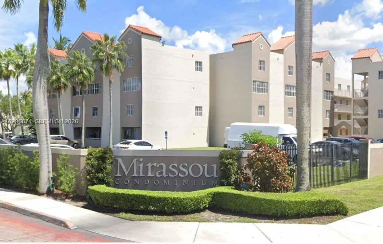 6195 NW 186th St # 309, Hialeah, FL 33015